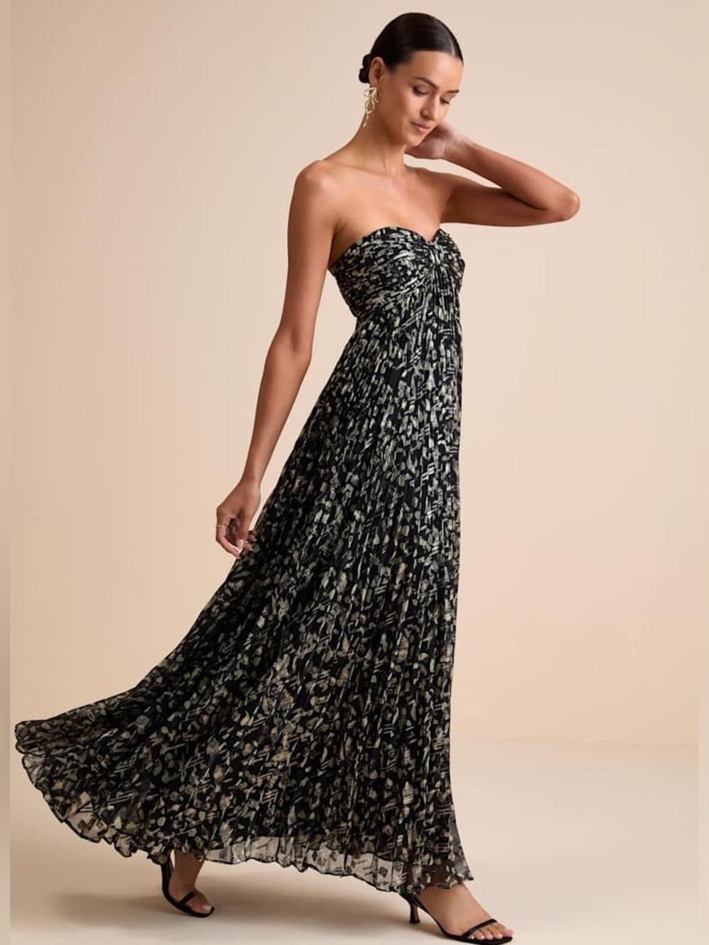 LULU'S Lynwen Black Abstract Pleated Strapless Maxi Dress